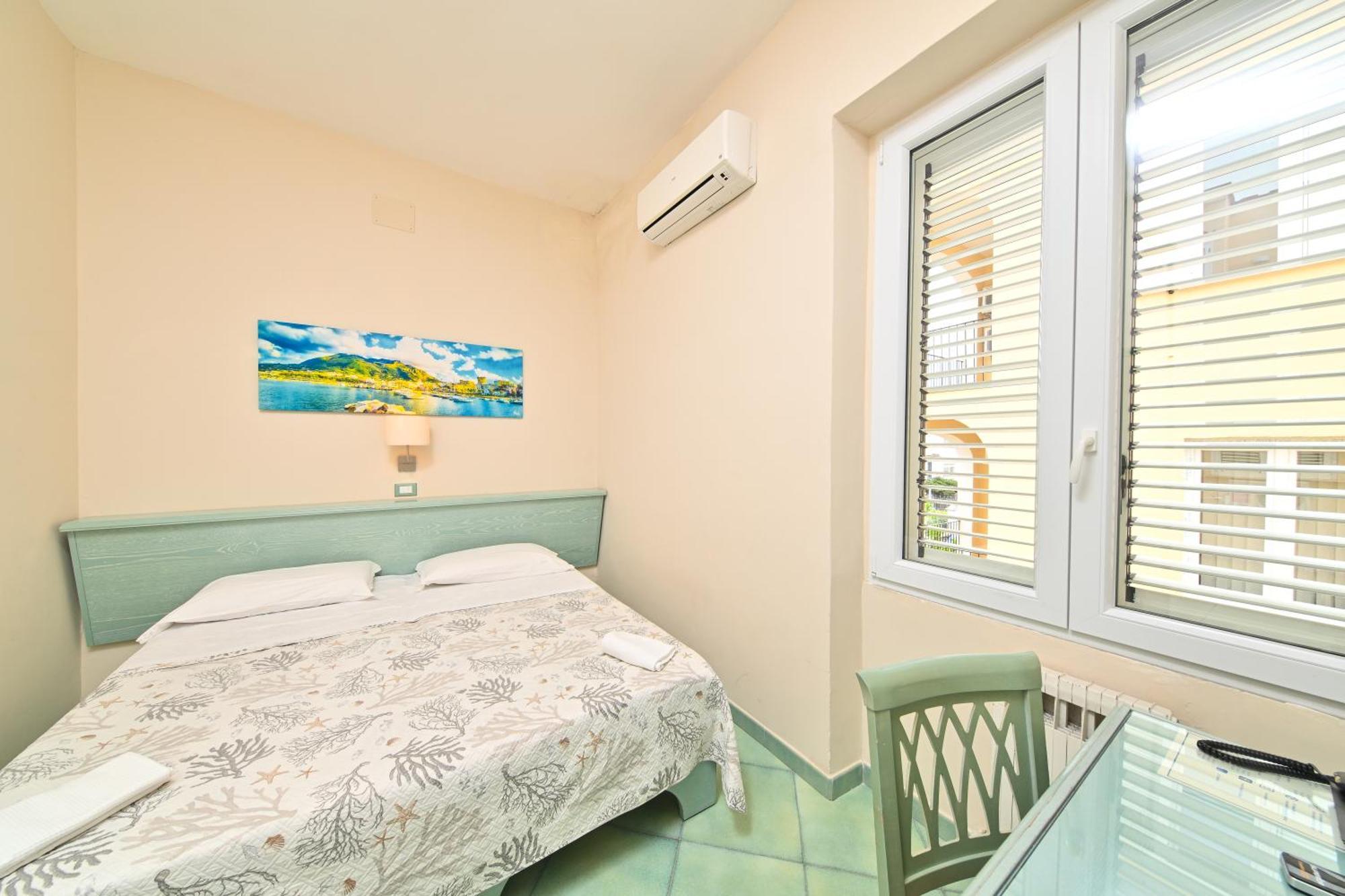 Albergo Atlantic Ischia Extérieur photo